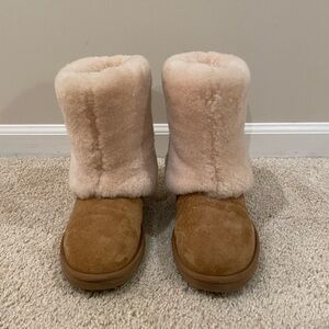 Ugg Fold Over Fur Boots Like New Size 8